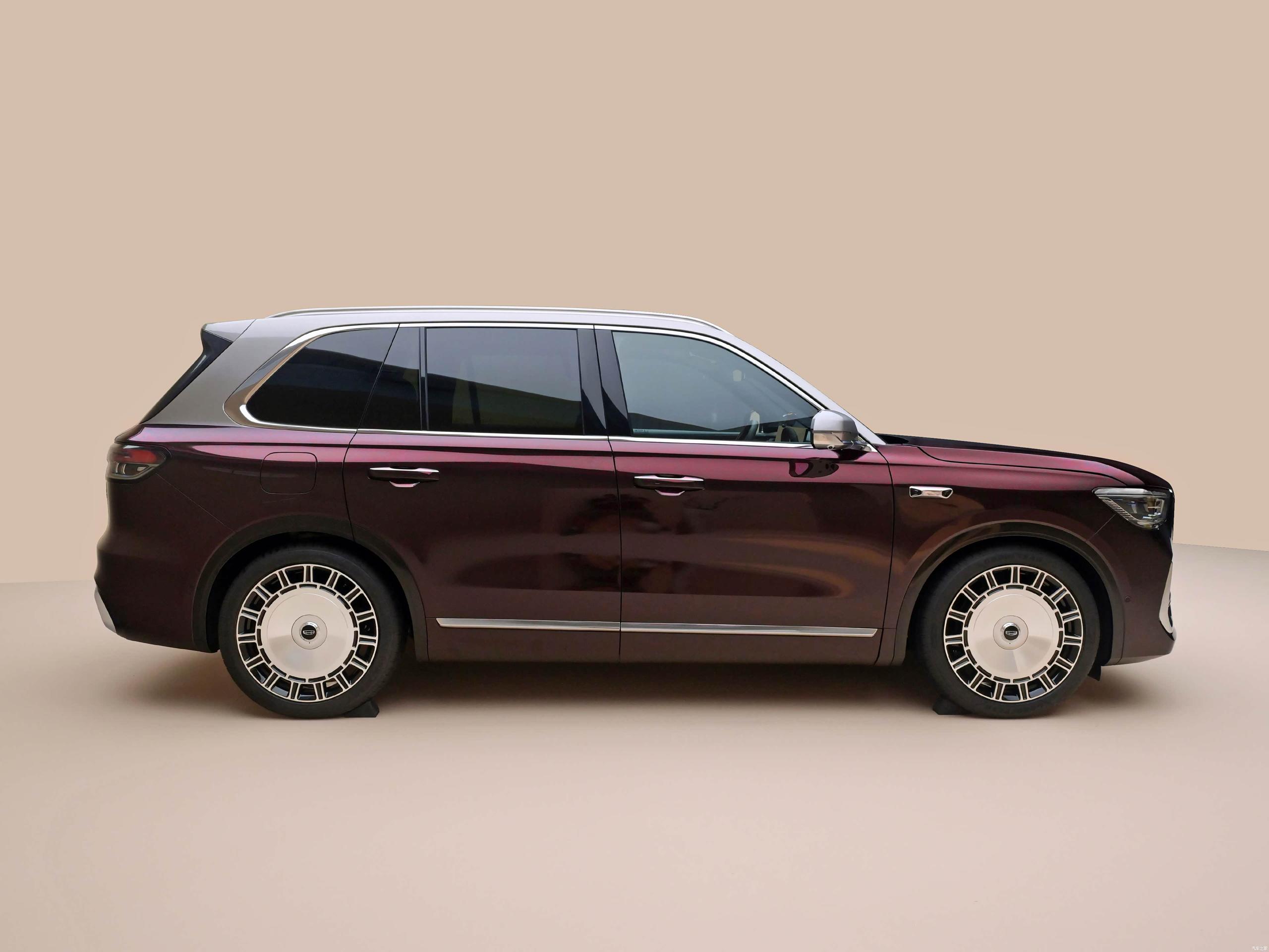 НОВЫЙ GEELY MONJARO: ХОЛОДИЛЬНИК, МАССАЖ И «РЕЖИМ КРАБА» ЗА ДВА МИЛЛИОНА — фото 2